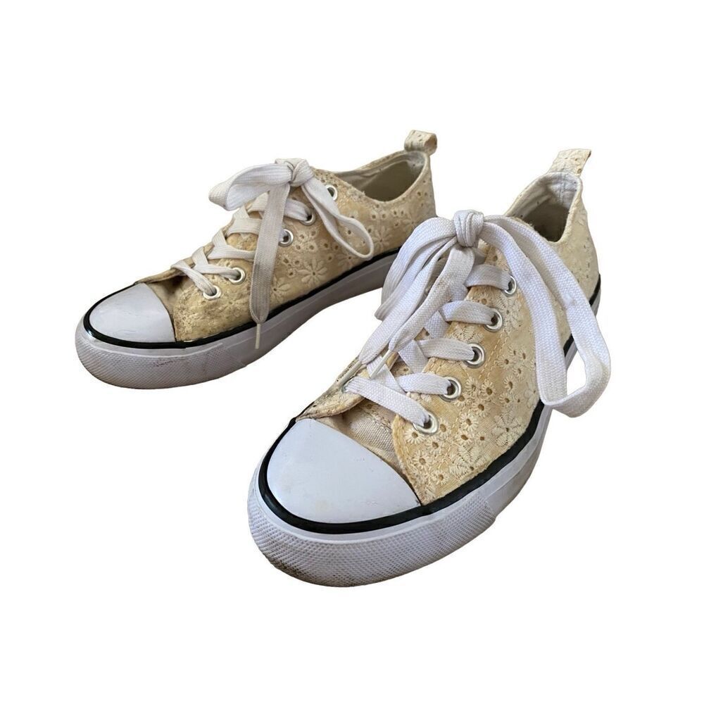 Twisted Low Top Sneakers Shoes Floral Cutout School Casual Sporty